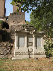 Monumento ai caduti a Piazza Vittorio